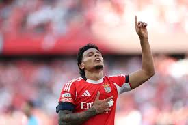 Time saudita entra na briga para tirar Richard Ríos do Benfica