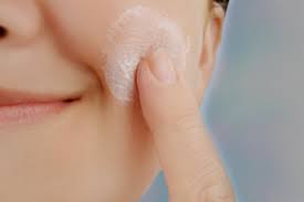 moisture face cream ile ilgili görsel sonucu