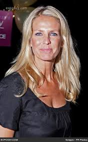 Ulrika Johnson - ulrika-johnson-gary-cockerills-2007-birthday-bash-arrivals-1ws70z_28945002_32563023