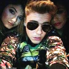 Justin Bieber posts cosy Instagram with Kylie Jenner after they BOTH hit Las ... - article-2619845-1D931CED00000578-924_634x635