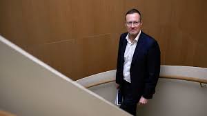 Huoltovarmuuskeskus julkaisi kuvitteellisen skenaarion Suomesta sodassa