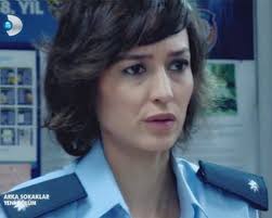 Özlem Çınar, Arka Sokaklar dizisinde Polis Memuru Aylin&#39;i canlandırıyor. - Ozlem_Cinar_3_131359