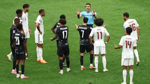 Après la pire blessure de la Coupe du monde, l’équipe du Qatar affronte le Canada en étant réduite à neuf joueurs