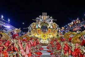 Acidente em desfile no Rio de Janeiro deixa 4 feridos, um em estado grave
