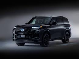 新型インフィニティQX80スポーツ登場！漆黒の美学と青の誘惑！ - Imagen principal del artículo