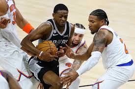 Los Knicks aguan la fiesta de los Spurs y toman ventaja en las Finales
