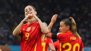 Spain women's soccer team celebrates after winning against Italy in Euro 2025