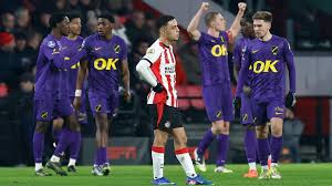 LIVE Eredivisie: tijd begint te dringen voor slordig PSV dat nog altijd achter staat tegen NAC