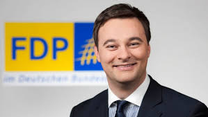 FDP-Europapolitiker Oliver Luksic hat bei der Bundestagsdebatte zum Beitritt ...