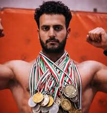 قهرمان کیک‌بوکس ایران اعدام می شود
