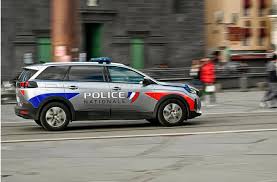 Des policiers de Clermont-Ferrand visés par des tirs de mortiers lors d'un rodéo urbain