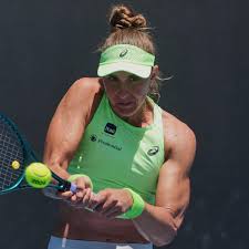 Bia Haddad é arrasada por indonésia após herdar vaga na chave do WTA de Doha por desistências