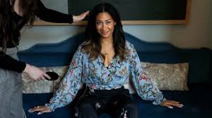 Julia Frändfors om att skapa dålig stämning: ”Att utsätta sig för skit är det mest intressanta man kan göra”