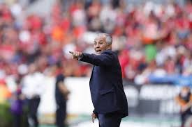 Federación Mexicana de Fútbol sanciona a entrenador por conducta 