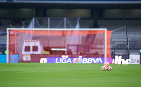 Cruz Azul vs Chivas: Alineación de los Cuartos de Final de Vuelta del Apertura 2025