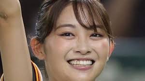 衝撃！女子アナ五十嵐にいか、ノーバン始球式が凄すぎると話題沸騰！ - Imagen principal del artículo