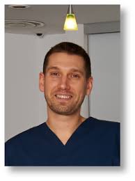 Docteur Julien Thiebaut Docteur en chirurgie dentaire. Diplômé de la Faculté Dentaire de Brest D.U. d&#39;Implantologie et prothèse sur implant - dr-thiebaut