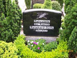 Grab von Reinhard Dirks (-), Friedhof Marcardsmoor