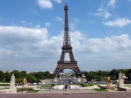 Resultado de imagem para inicio da construção da torre eiffel