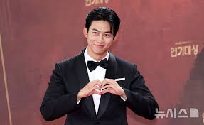 옥택연 여자친구 아이콘