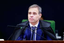 Mendonça autoriza prisão domiciliar a investigado por esquema de fraudes no INSS