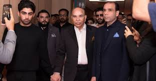 NAB issues red warrants for Malik Riaz, Son Ali Riaz