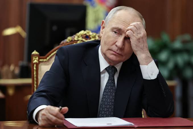 Putin threatens to respond in kind if Europe seizes Russian merchant ships; Pacific Fleet commander says forces ready to inspect and detain foreign vessels
