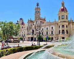Valencia Spain travel tourism (由 AI 生成)
