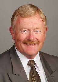 ... square feet of shopping center property, including the supervision and management of construction of additional stores. James L. Hitt, CPM - hitt-jim