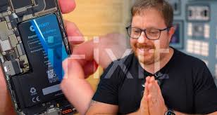 Vídeo: troquei a bateria do iPhone 15 Pro Max da minha esposa!