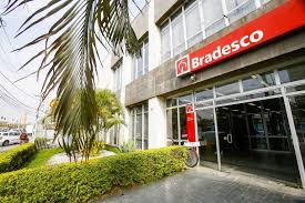 Em recuperação, lucro do Bradesco cresce 26% em 2025, para R$ 24,6 bilhões