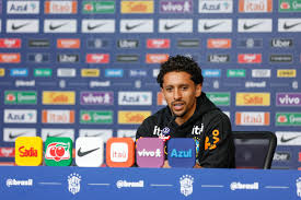 Marquinhos descreve momento com Gabriel Magalhães após título da Champions League