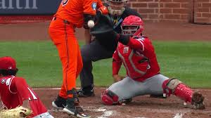 Ramón Laureano Powers Orioles to Victory Over Reds in Home Run Fest