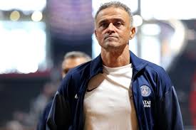 Safonov named in PSG starting lineup against Lyon