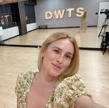 Rumer Willis returns to DWTS