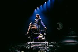 Doechii Sizzles on Stage Despite Tumble, Delivers Hip-Hop Masterclass