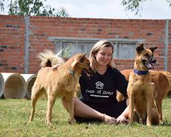 Image of Volunteers at a wildlife rehabilitation center in Cambodia