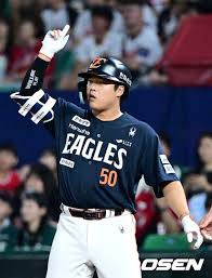 Kang Baek-ho Begins Batting Practice, Eyes Swift Return