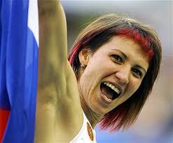Con un último salto estratosférico, la rusa Tatyana Lebedeva obtuvo la medalla de oro en triple salto. La griega Devetzí, que lideraba la prueba hasta ese ... - 8034781f0313ce4d855c5e22838b93e5_extras_albumes_0