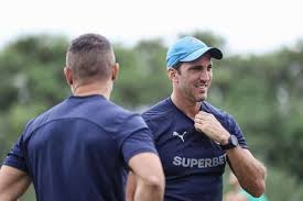 Fluminense aguarda propostas, mas prioriza competitividade