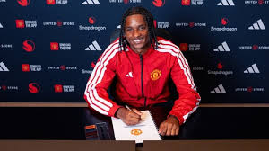 Transfer wrap: Thompson moves to United, Villa land Gomes