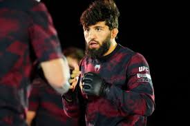UFC urged to 'forgive' Arman Tsarukyan by legend who was also once in Dana White's bad books
