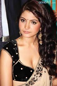 Foto : Anushka Sharma Hot Navel Show Pictures Anushka Sharma Latest Cleavage Fotos Images Ng My - gallery-cleavage-1848860810