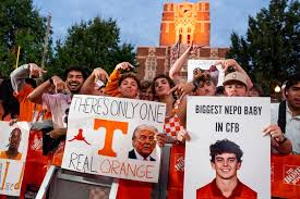 College GameDay for Tennessee vs Texas football, Pat McAfee, best photos — Knoxville News Sentinel