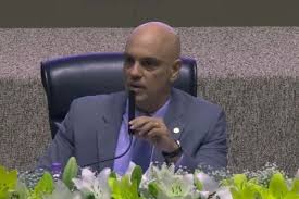 Moraes diz que modelo eleitoral “faliu”: “Se preocupam em fazer live”