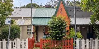 ‘As cheap as you can get’: ‘Unliveable’ inner west terrace sells for $1,025,000
