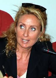 Elisabetta Mancini, responsabile delle Campagne Sicurezza della Polizia Stradale, ha affermato che l&#39;incontro con il mondo ... - ELISABETTA%2520MANCINI