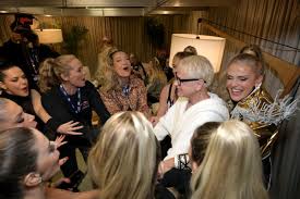 Exclusivo: Veja bastidores das Paquitas no 'Último Voo da Nave' da Xuxa