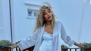 Us Weekly - News update