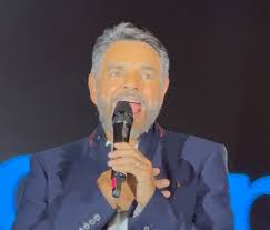 ¡Eugenio Derbez sí le dará voz a Burro en 